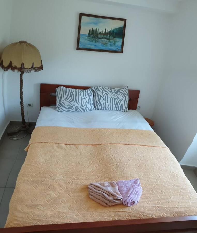 Guest House Maza Kotor Exterior foto